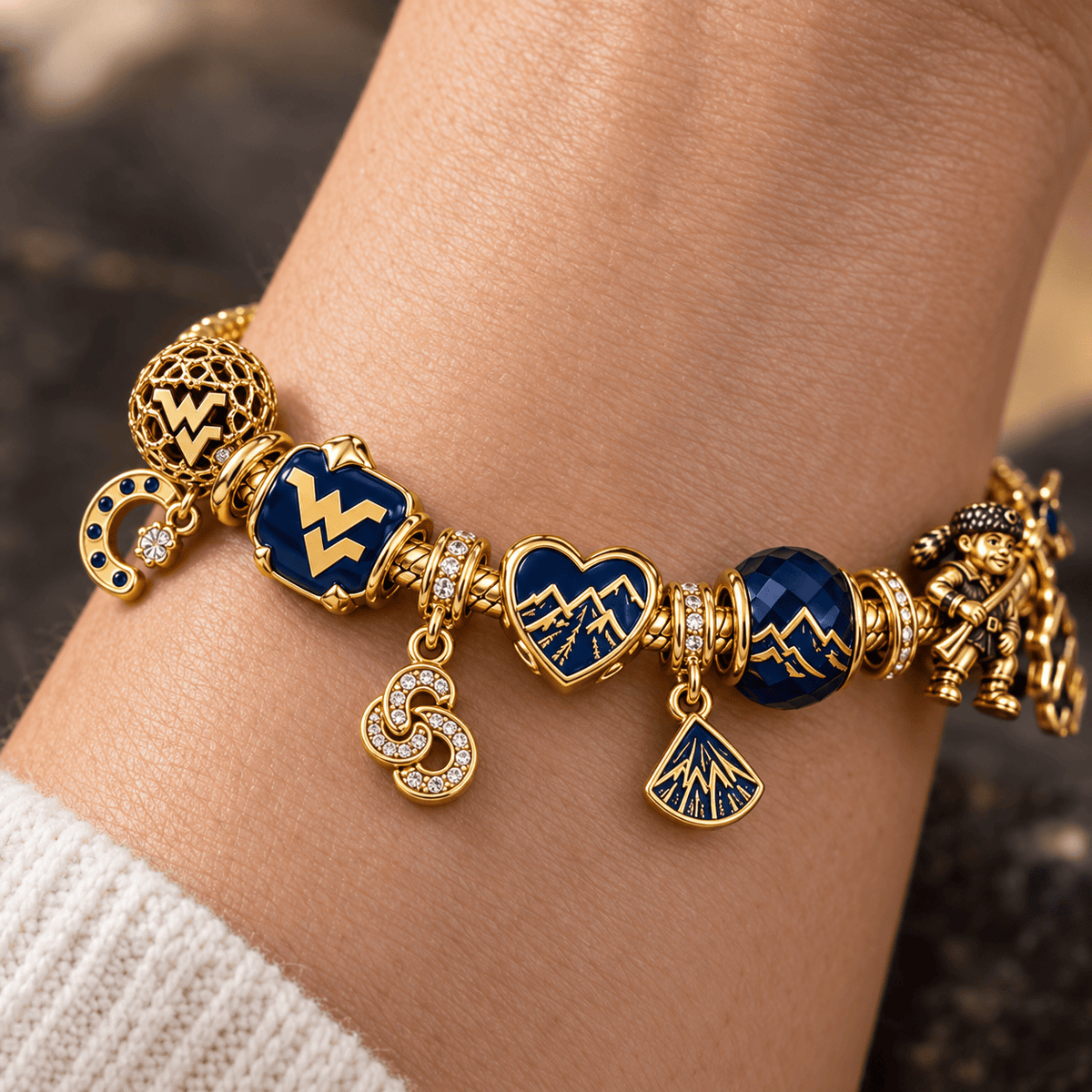 WVM Gold Charm Bracelet Set PTKL