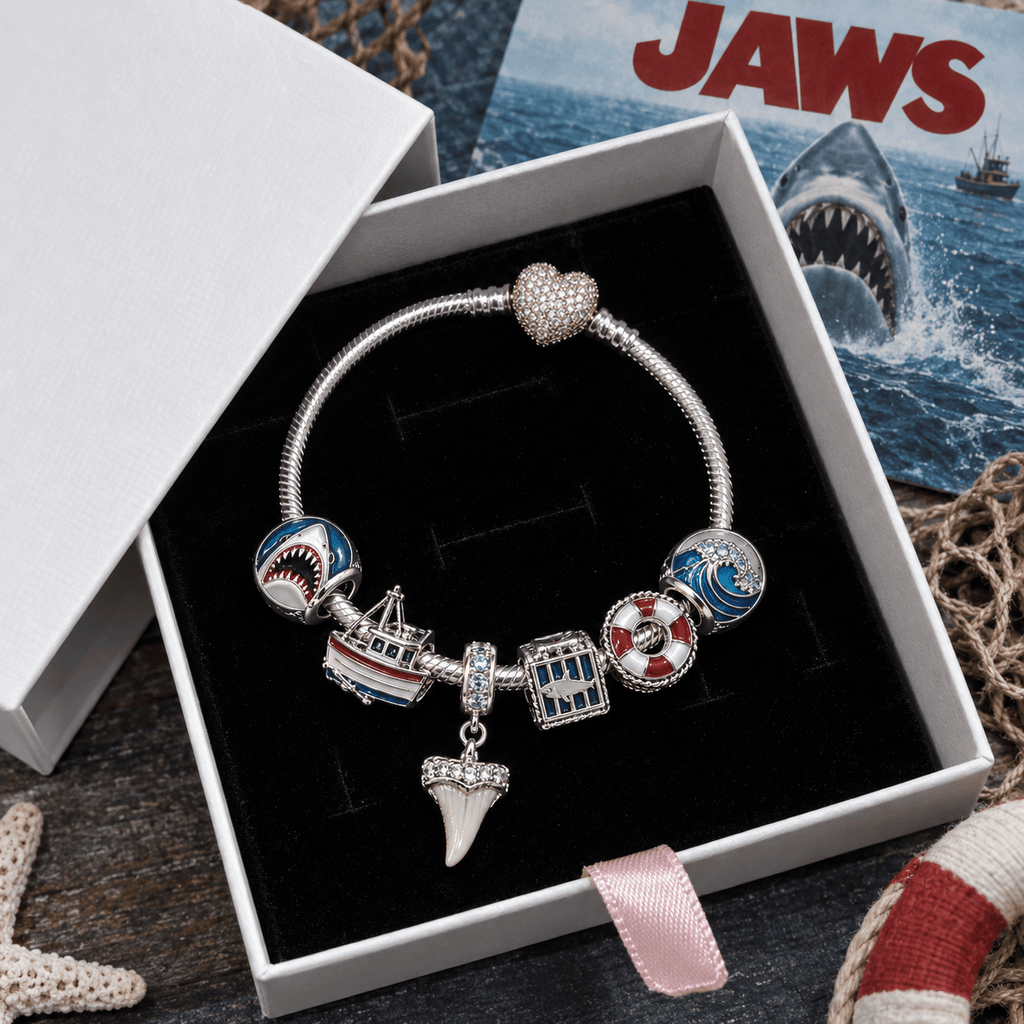 JAWS Silver Charm Bracelet Set VTH