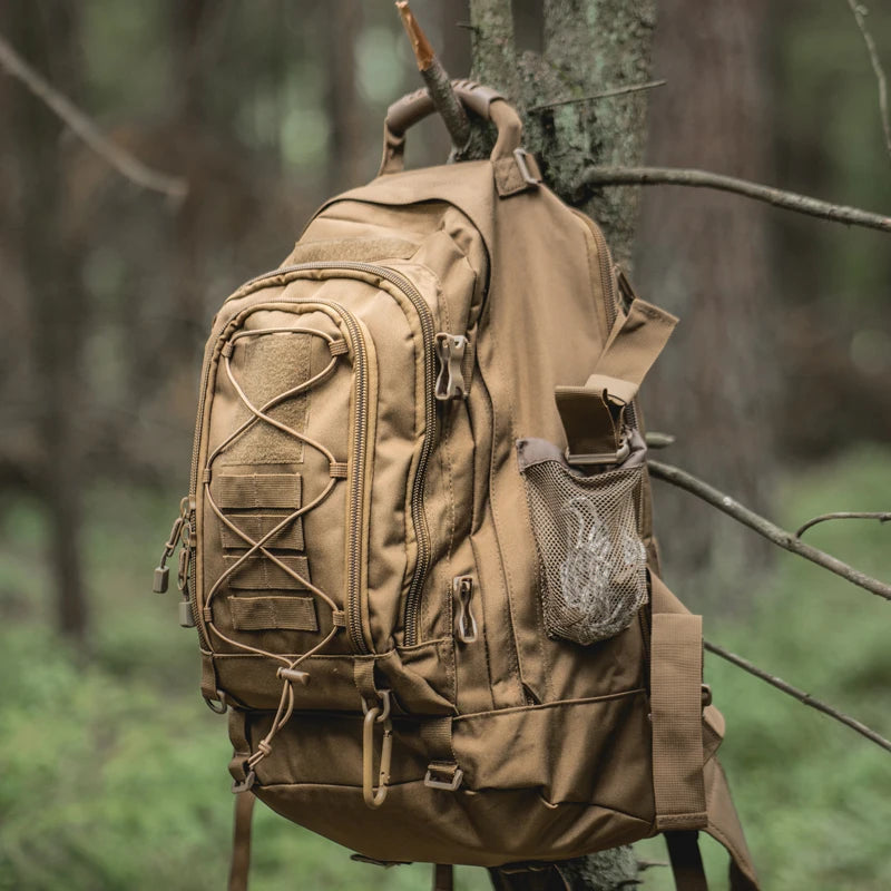 LQARMY 65L Outdoor Tactical Backpack Men's Outdoor Hiking Bag Large Capacity Military Army Bags Travelling Camping Rucksack